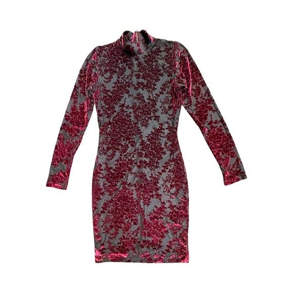 Dress the Population Dresses & Skirts - Goth Dress The Population - Dana Floral Velvet Body-con Dress. Burgundy/black